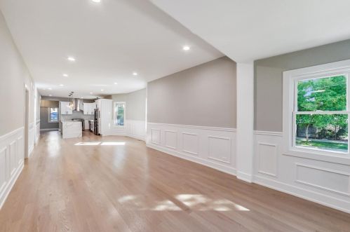 3800 Eddy St, Chicago IL  60618-5014 exterior