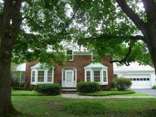 1528 Dorwaldt Blvd, Schenectady, NY 12309-5111