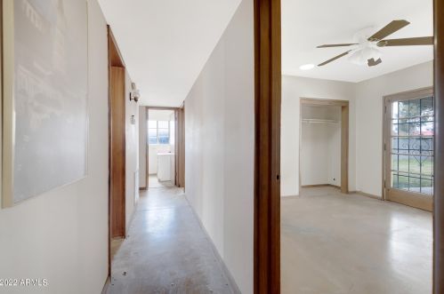 4122 Edgemont Ave, Phoenix AZ 85035-1715 exterior