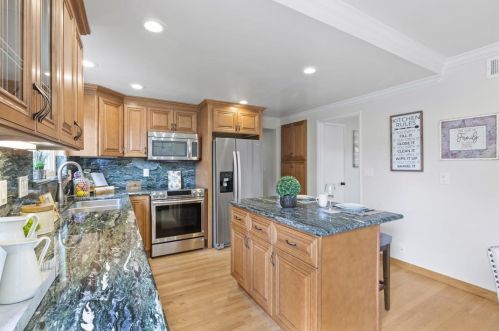 274 Bieber Dr, San Jose CA 95123-3613 exterior