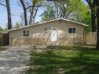2001 Lynn St, Springfield MO  65802-1420 exterior