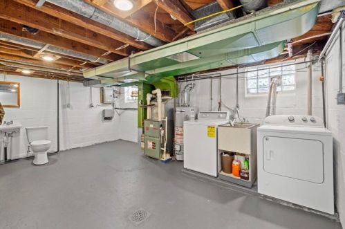 5363 Greenridge Dr, Pittsburgh PA 15236-1723 exterior