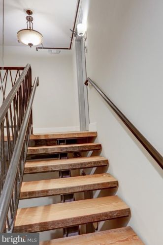 220 Prince St, Lancaster PA 17603-5878 exterior