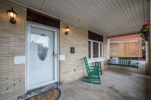 1678 New Haven Ave, Pittsburgh PA  15216-1919 exterior