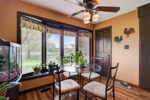 1702 Rose Farm Rd, Bull Valley IL 60098-9564 exterior