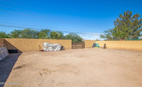 6120 Springbrook Dr, Tucson AZ exterior