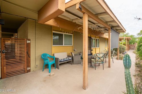 325 Colter St, Phoenix AZ 85018-1536 exterior