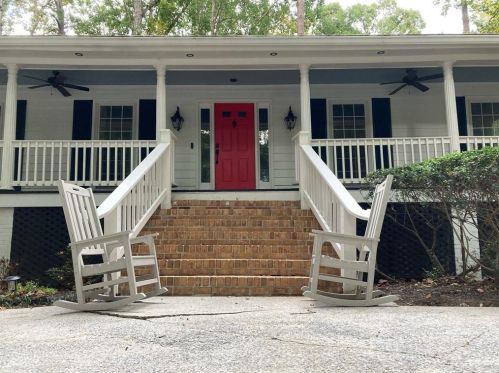 2933 Margaret Mitchell Ct, Atlanta GA 30327-1614 exterior