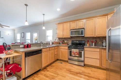 1758 Marietta Rd, Atlanta GA 30318-2735 exterior