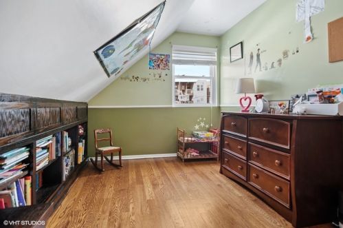 3636 Dickens Ave, Chicago IL 60647-3619 exterior