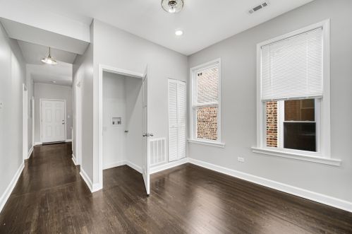 3750 Cermak Rd, Chicago IL  60623-3013 exterior