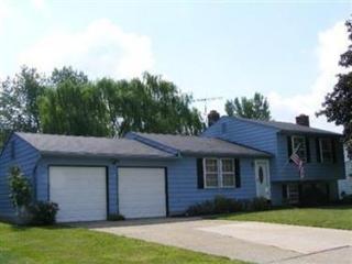 8369 Celianna Dr, Cleveland, OH 44149-1025