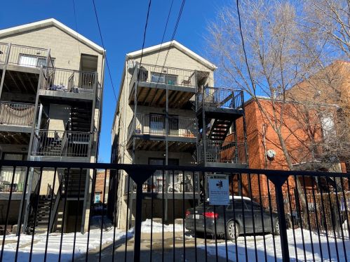 2525 Harrison St, Chicago IL  60612-3418 exterior