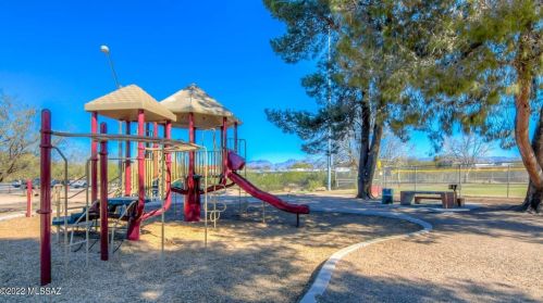 8770 Perry Park Cir, Tucson AZ  85730-1302 exterior
