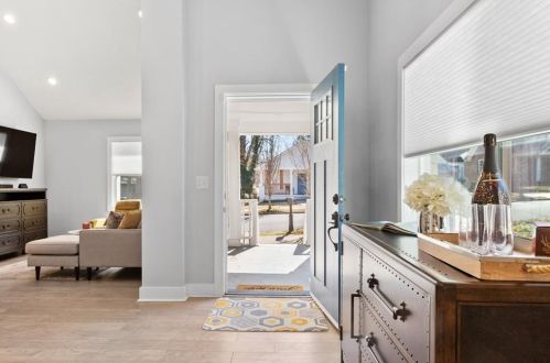 1061 Ashby Grv, Atlanta GA  30314-3146 exterior