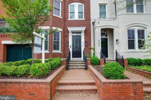 420 3rd St, Washington DC  20003-1930 exterior