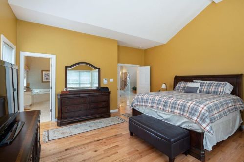 11339 Mosley Forest Dr, Saint Louis MO 63141-7563 exterior