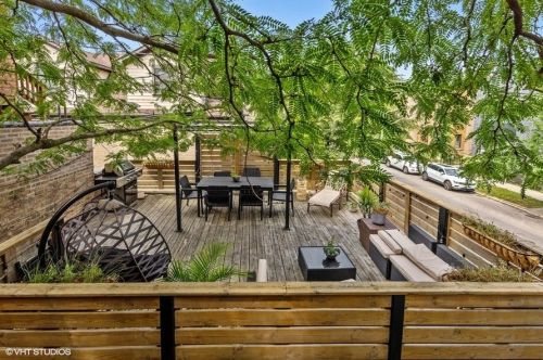 2205 Shakespeare Ave, Chicago IL  60647-6364 exterior