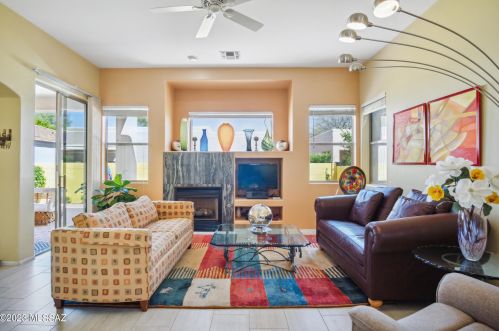 7451 Placita Luz De La Luna, Tucson AZ  85715-2834 exterior