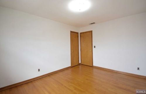 166 Morningside Ln, Palisades Park NJ exterior