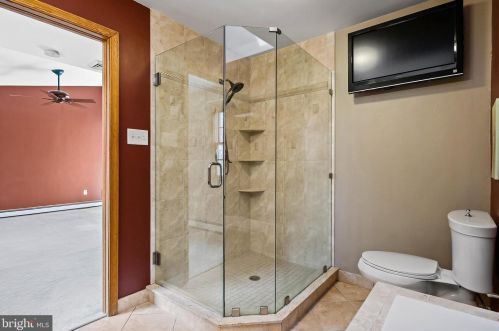 79 Orchard Ave, Runnemede NJ 08078-1356 exterior