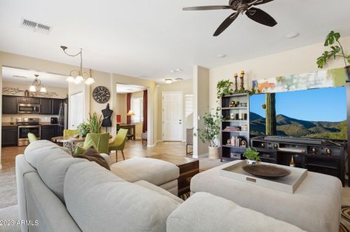 2730 Ellis St, Phoenix AZ 85042-6330 exterior