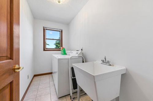 103 Wolf Trl Ct, Defiance MO 63341-1356 exterior