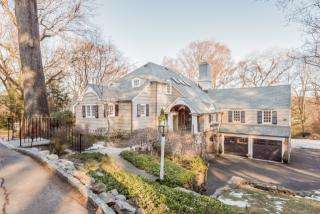 14 River Ln, Westport CT  06880-1925 exterior