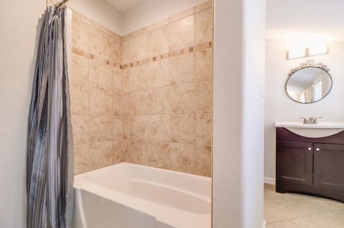 1463 Enota Ave, Gainesville GA 30501-1919 exterior