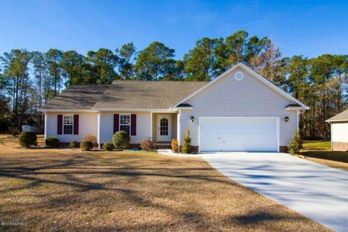 323 Clam Digger Ct, Peletier, NC 28584-9643