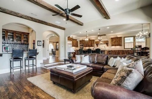 2945 Dyer St, Dallas TX  75205-1907 exterior