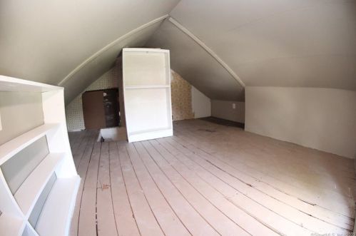 135 Autumn St, Manchester CT  06040-5519 exterior