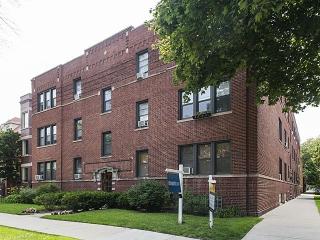 4956 Winchester Ave, Chicago, IL 60609-4847