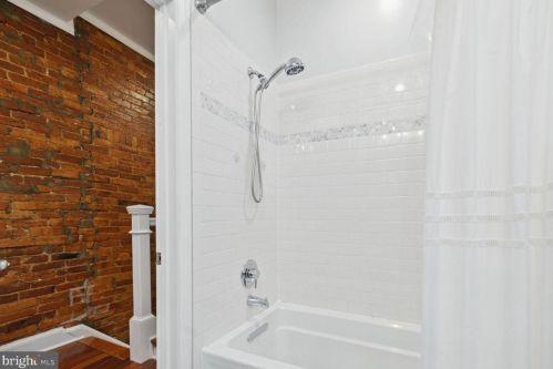 1229 I St, Washington DC  20003-4109 exterior