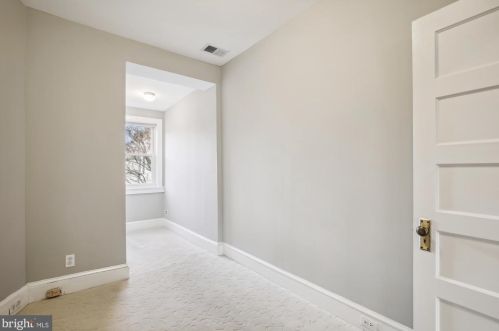 230 F St, Washington DC 20002-4931 exterior