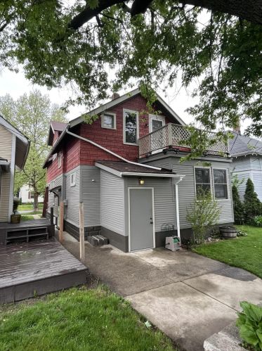 876 Courtney St, Grand Rapids MI 49504-3139 exterior