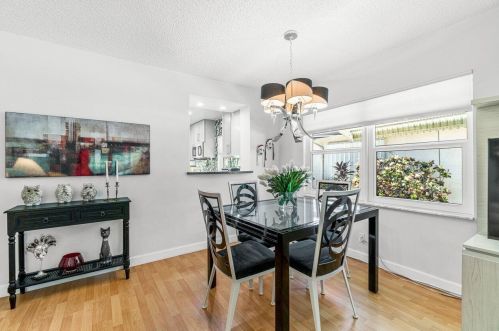 5096 Kinswood Rd, Boynton Beach FL 33437-1304 exterior