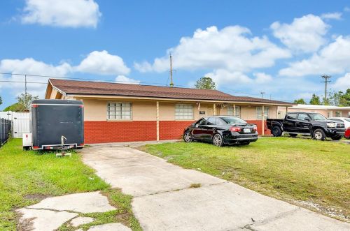 4503 Hiawatha St, Tampa, FL 33614-3659