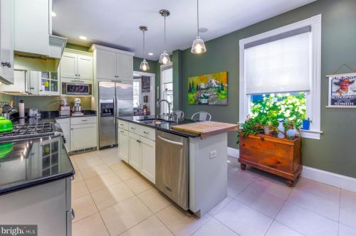 10 Brookletts Ave, Easton MD 21601-2915 exterior