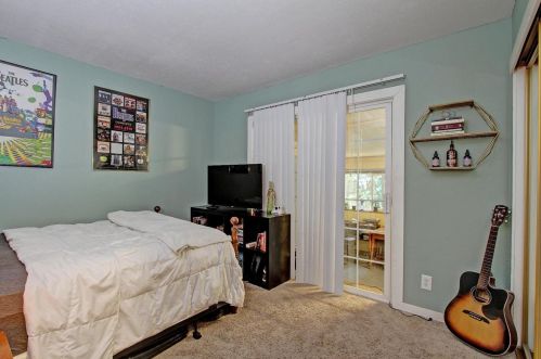 302 Reading St, Folsom CA 95630-3028 exterior