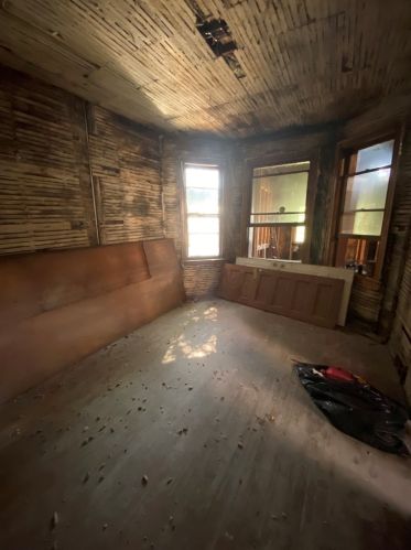 4421 Monroe St, Chicago IL 60624-2517 exterior