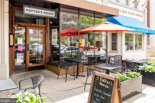 780 Lamont St, Washington DC  20010-1527 exterior