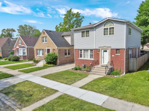9114 Sawyer Ave, Chicago IL 60805-1640 exterior