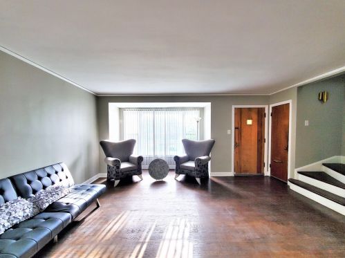 9139 Justine St, Chicago, IL 60620-5036