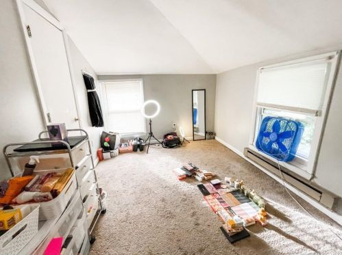 1032 High St, Killingly CT 06239-3018 exterior