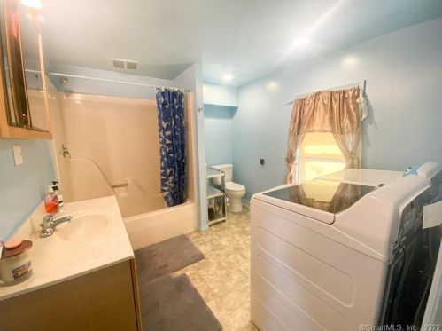 77 Albert St, Torrington CT 06790-6402 exterior