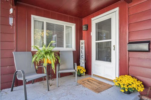 935 Division St, Sylvan Beach MI  49461-1527 exterior