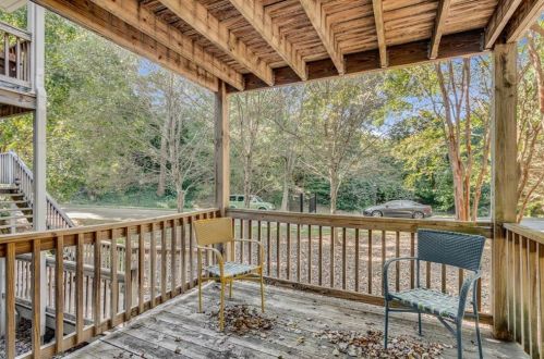 1585 Marlbrook Dr, Atlanta GA 30307-1719 exterior