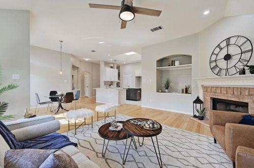 6405 Abilene Trl, Austin TX 78749-2845 exterior