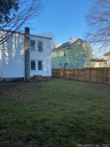 22 Pulaski St, Norwalk, CT 06851-6139